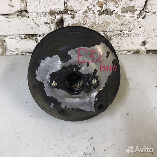 Вакуумный усилитель тормозов BMW e32