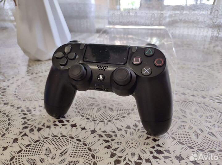 Джойстик на ps4 / геймпад новый