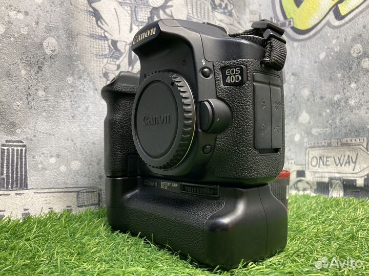 Canon EOS 40D + Canon BG-E2