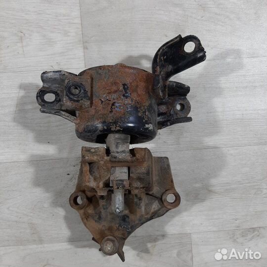 Подушка двигателя Hyundai Solaris седан G4FA 2013