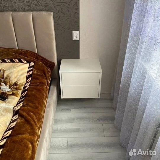 Тумба с ящиками