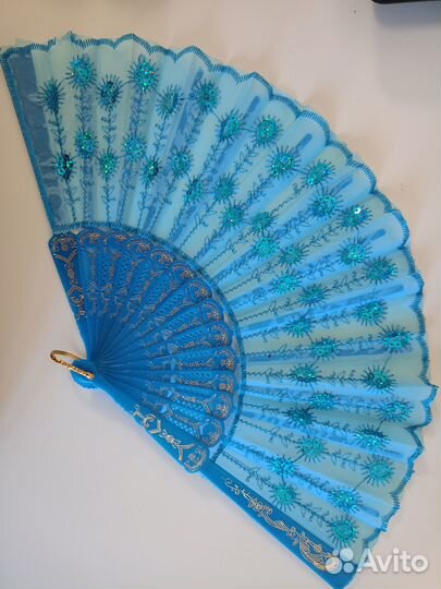 Веер голубой для танцев или театра