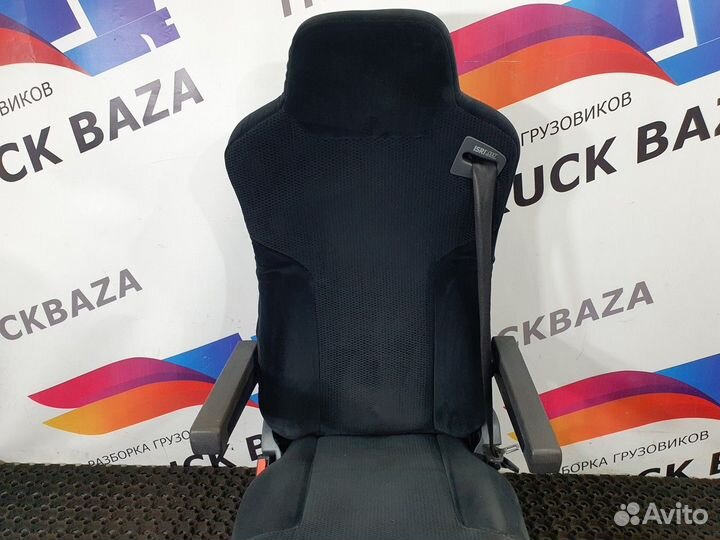 Сиденье водительское пневматическое