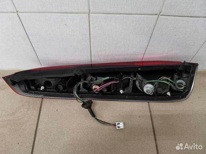 Задний правый фонарь Nissan X-Trail T30 2001-2007