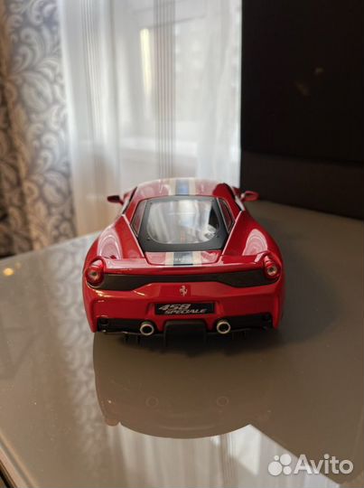 Модель Bburago Ferrari 458 1:18