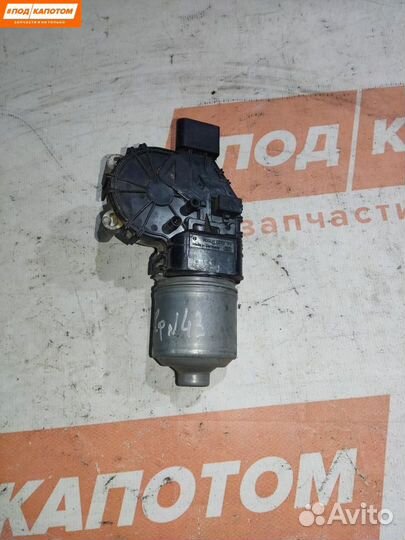 Моторчик трапеции дворников (стеклоочистителя)