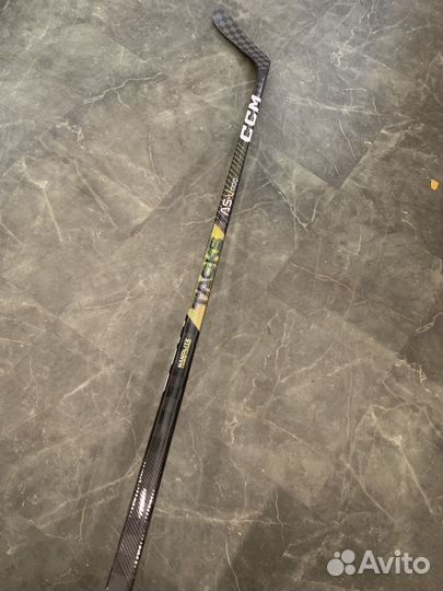 Клюшка хоккейная