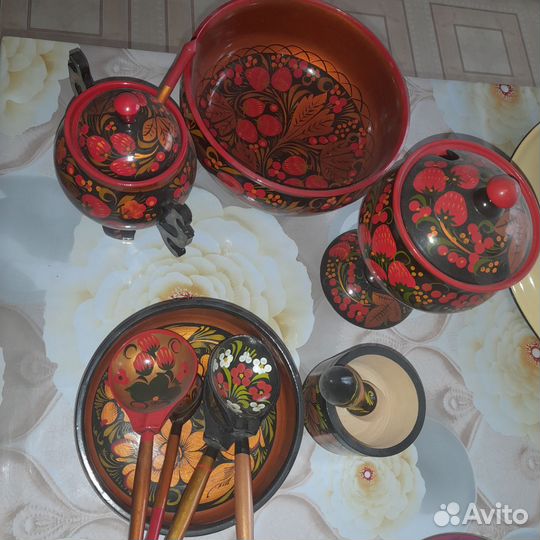 Набор посуды деревянной хохлома