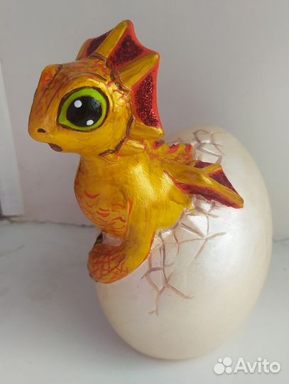 Дракон в яйце (игрушка под ёлку)