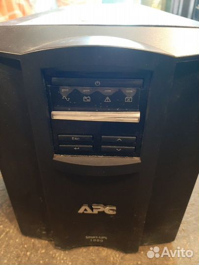 Ибп APC Smart-UPS 1000VA LCD