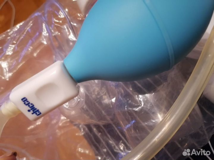 Молокоотсос Chicco Италия