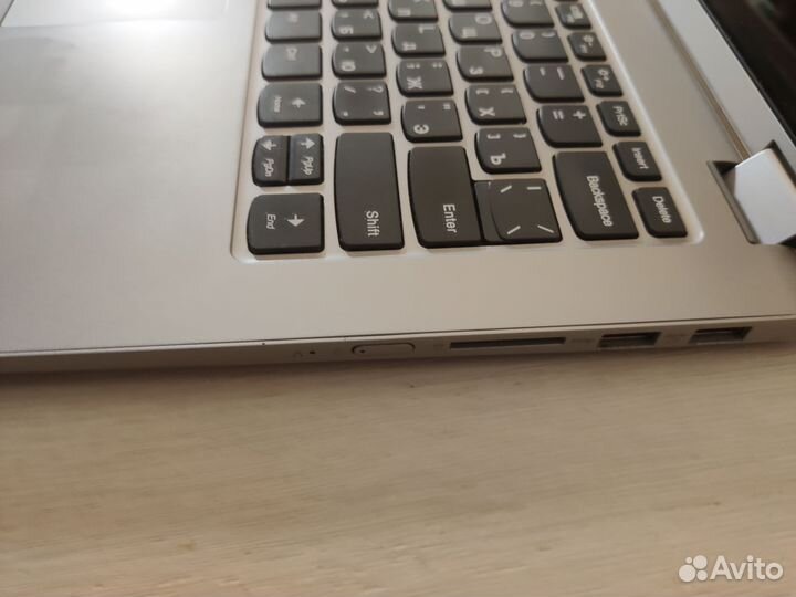 Ноутбук-трансформер Lenovo на Ryzen 3