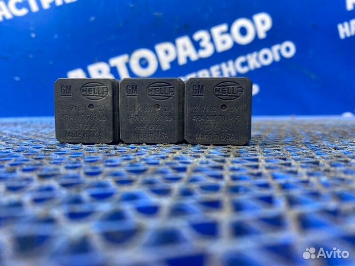 Реле Opel Astra H универсал Z18XER 2012