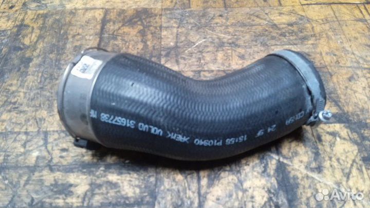 Патрубок интеркулера Volvo V40 2012-2019