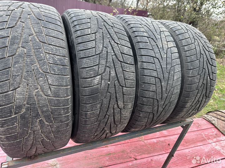 Kumho I'Zen Stud Snow KW11 255/55 R18 109R