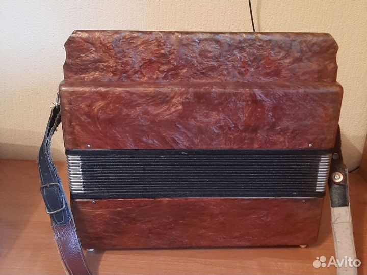 Гармонь Чайка 2