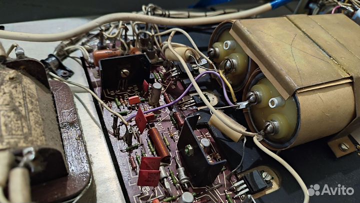 Усилитель от акустики Эстония