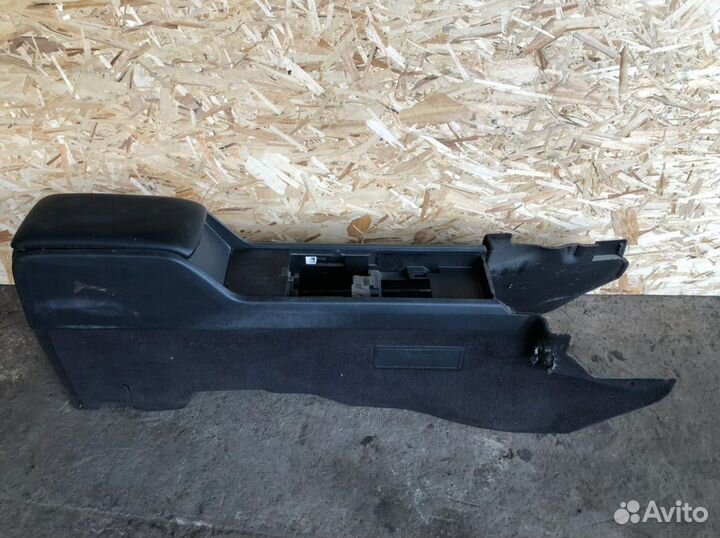 Консоль кпп бардачок между сидений Nissan Murano