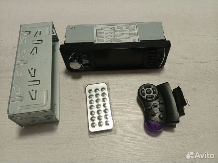 Автомагнитола 1din с экраном