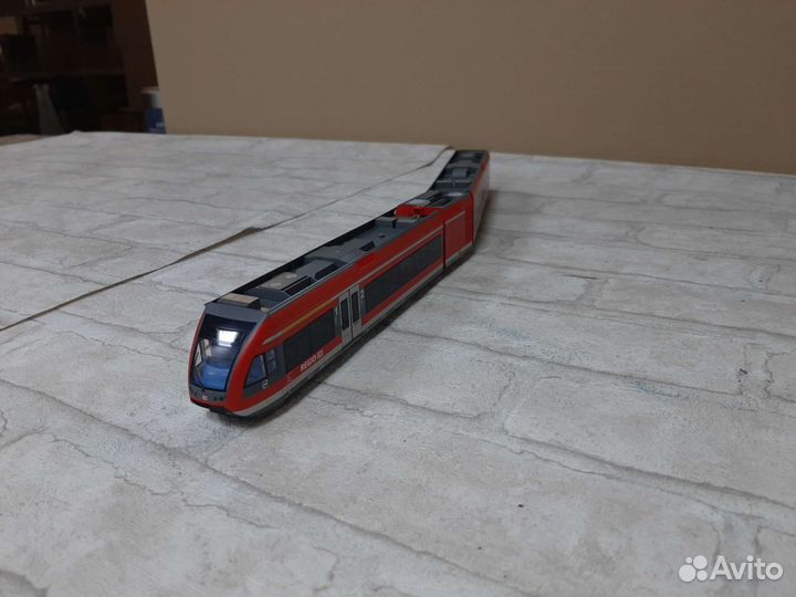 Piko пригородный дизельный поезд. Но