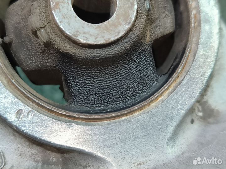 Опора правая заднего редуктора Тoyota rаv 4 III