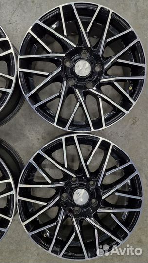 Литые диски на Renault Duster R16 5x114,3