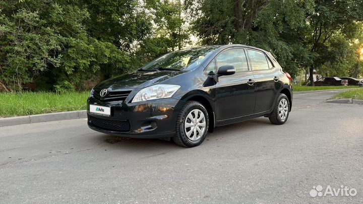 Toyota Auris 1.3 МТ, 2011, 110 100 км