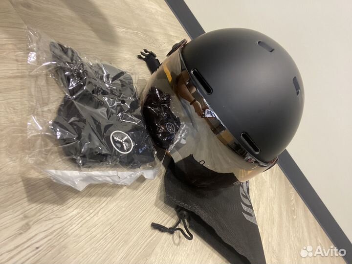 Шлем горнолыжный с визором L