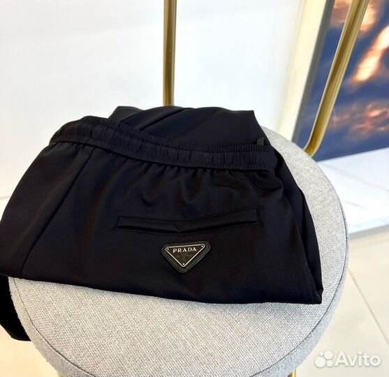 Спортивные штаны Prada