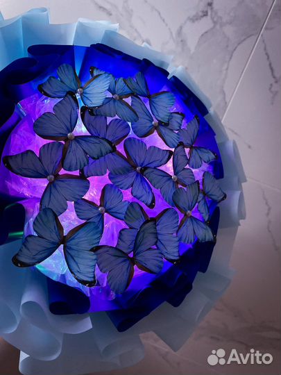 Букет из бабочек светящийся, светится в темноте