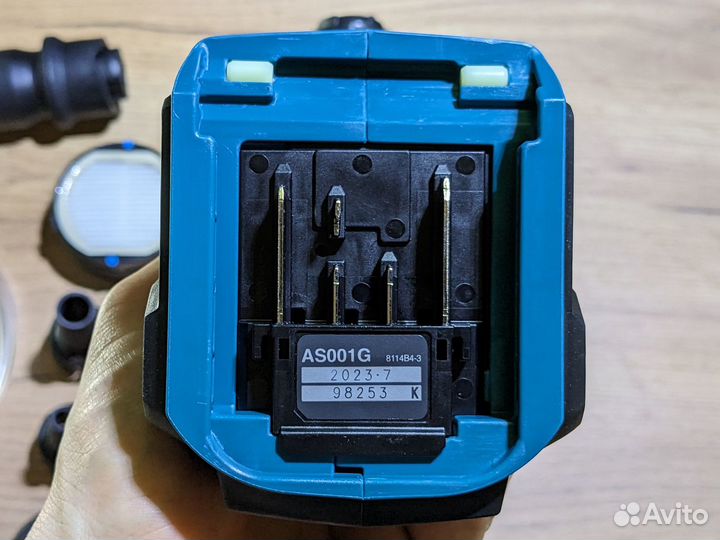 Воздуходувка Makita XGT AS001GZ