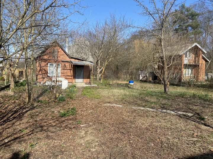 Дача 25 м² на участке 6 сот.