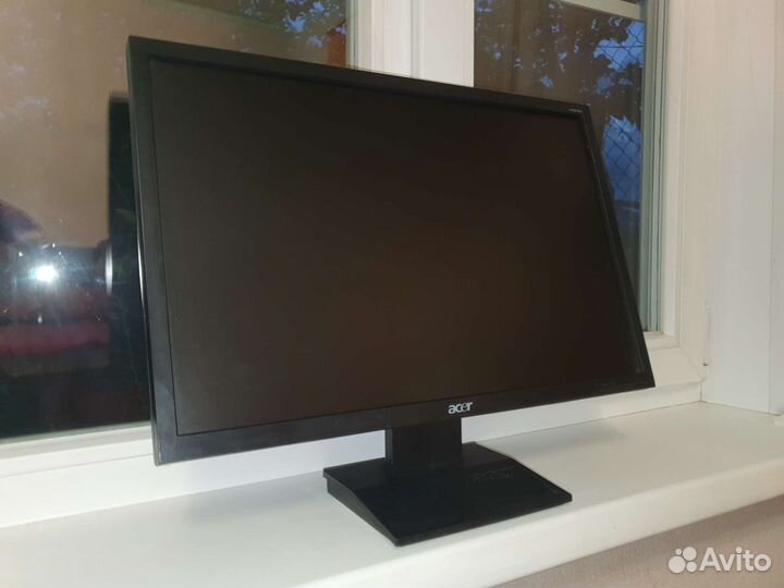 Монитор 22 дюйма