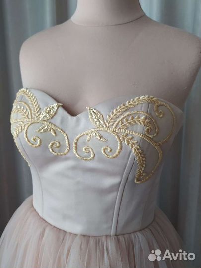 Платье нарядное