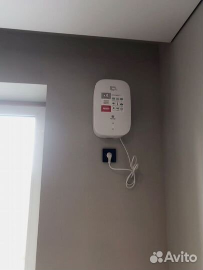 Бризер Royal Clima «brezza» RCB 150 LUX с монтажом