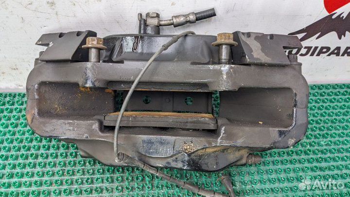 Суппорт тормозной передний левый Land Rover Range