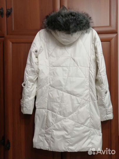 Белый Пуховик женский 50-52