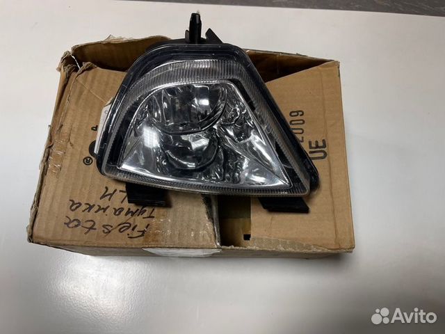 Фара противотуманная левая Ford Fiesta