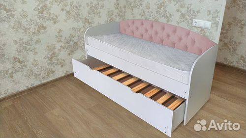 Кровать выкатное место велюр лдсп для малыша
