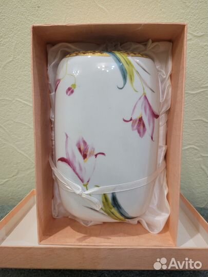 Ваза для цветов, фарфор