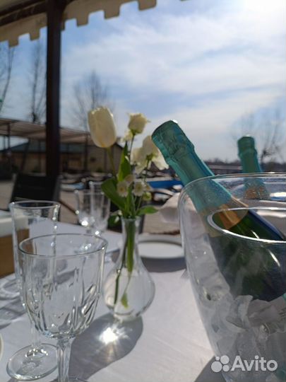 Официант,Бармен