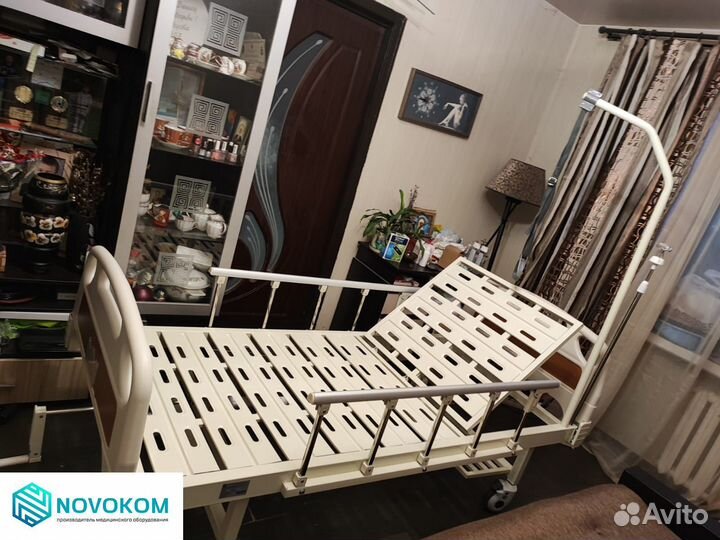 Медицинская кровать механическая