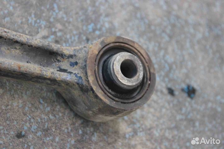 Рычаг Mitsubishi Galant (Митсубиси Галант) EC1A MR