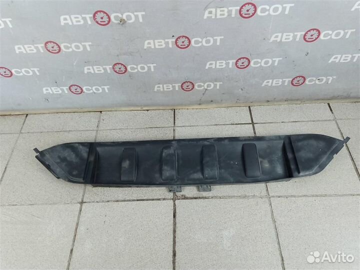 Воздуховод радиатора верхний Audi Q7 4L 2007-2012