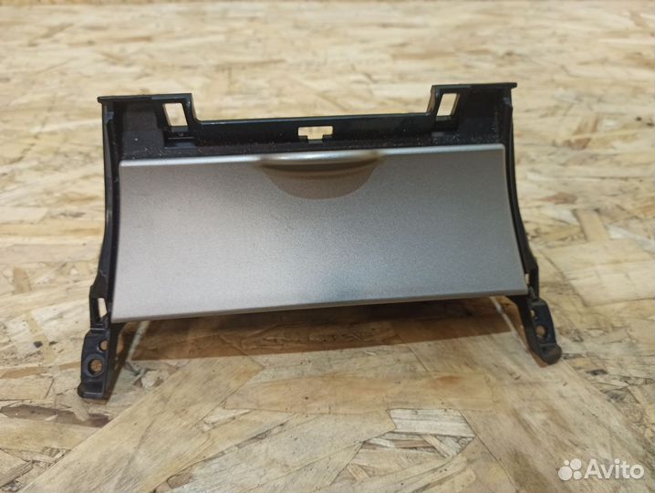 Пепельница Toyota Corolla E150