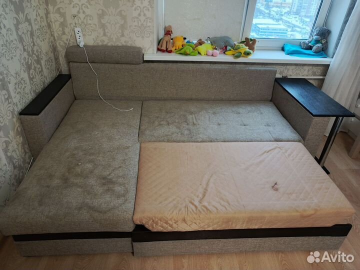 Угловой диван бу