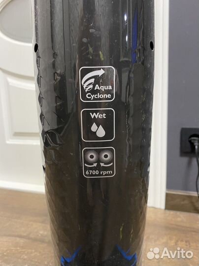 Моющий пылесос Philips AquaTrio Pro