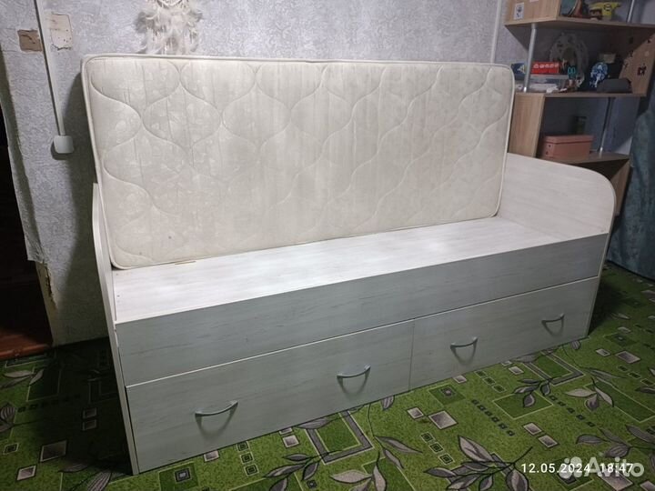 Кровать подростковая с матрасом
