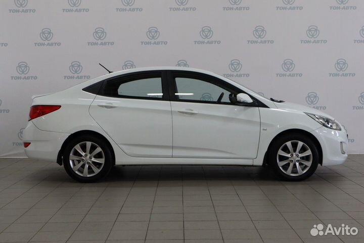 Hyundai Solaris 1.6 AT, 2012, 99 700 км
