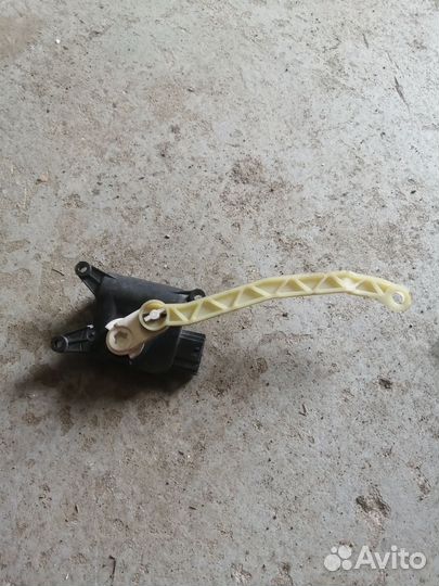 Моторчик заслонки отопителя Volkswagen Jetta